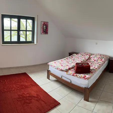 Auf Dem Kutzenberg Apartment Meckenheim (North Rhine-Westphalia)